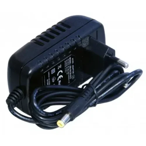 Stabilizált kapcsolóüzemű tápegység 5V 3A 5,5x2,1mm